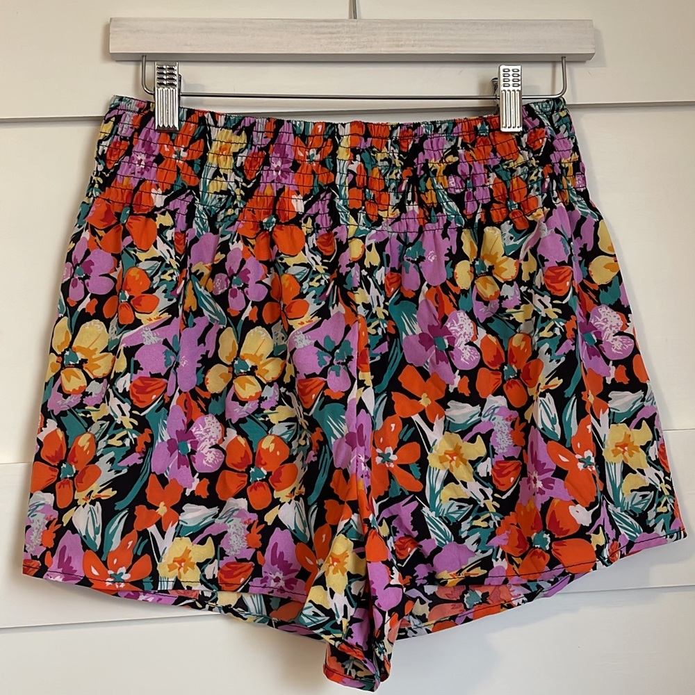 Flowy shorts